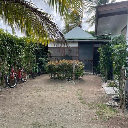 Poe Guesthouse Rangiroa Экстерьер фото